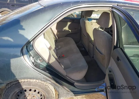 2004 Toyota Camry Le из США, поврежденный, VIN 4T1BE32K94U357553